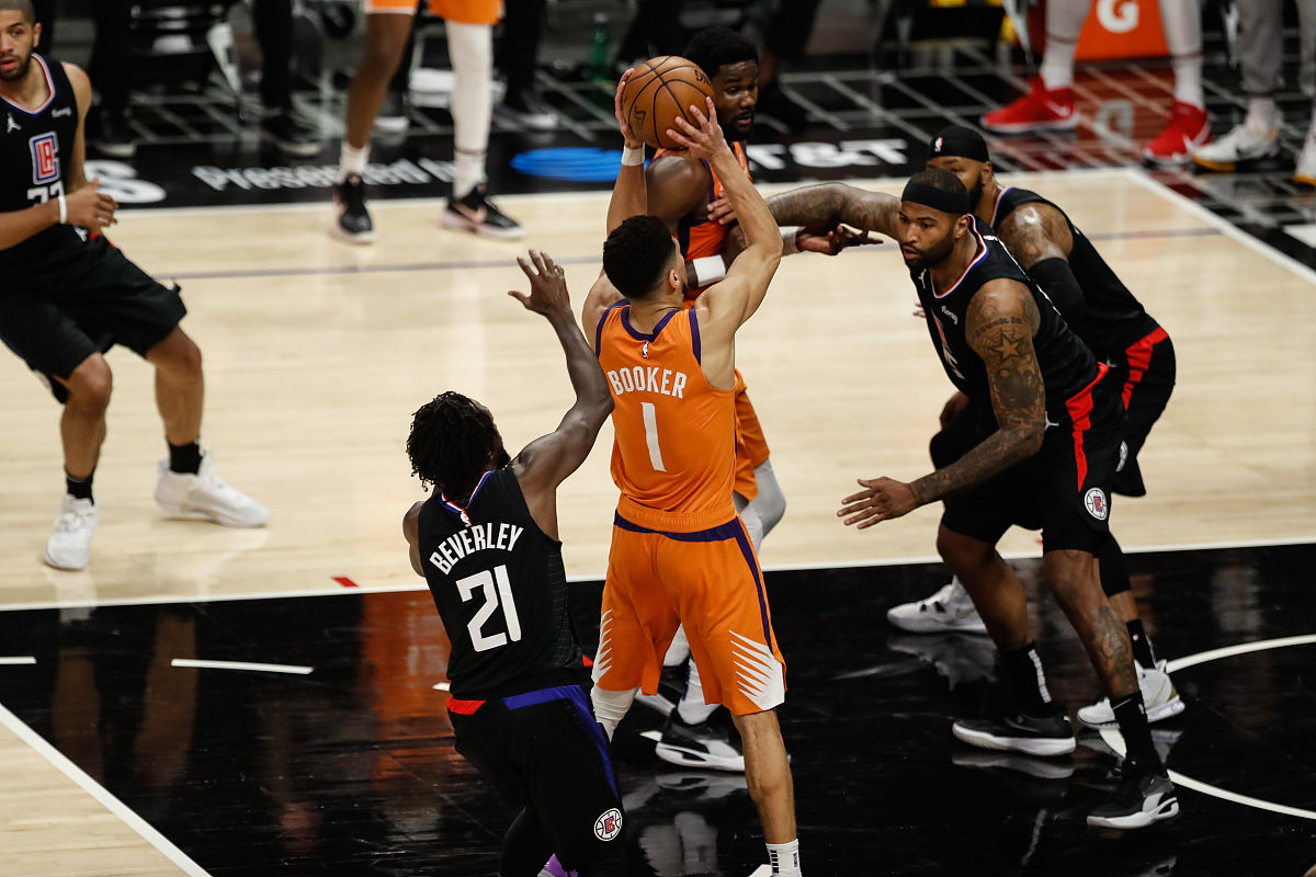 开云手机版登录入口-浓眉哥重要时刻险胜,塞尔维亚队带队取胜!